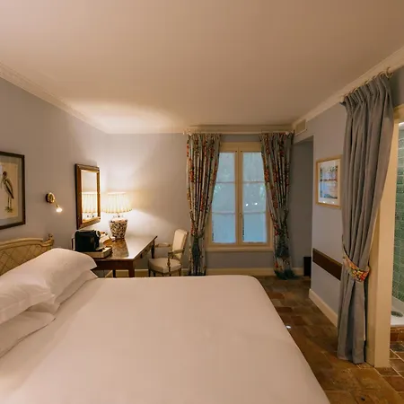 Hotel De Toiras 5*